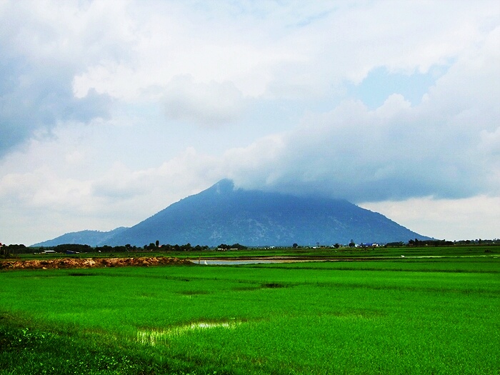 Tây[-]Ninh[-]cải[-]thiện[-]vệ[-]sinh[-]môi[-]trường[-]di[-]tích[-]núi[-]Bà[-]Đen[-]Tây[-]Ninh